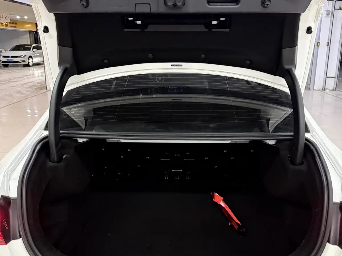Mercedes-Benz A-Class 2024 Facelift A 180 L фото 12