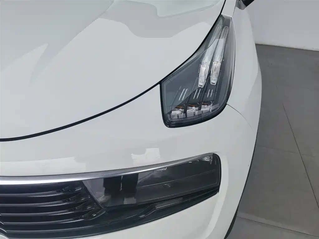 Lynk & Co 01 2017 2.0T 2WD Pro Version фото 7