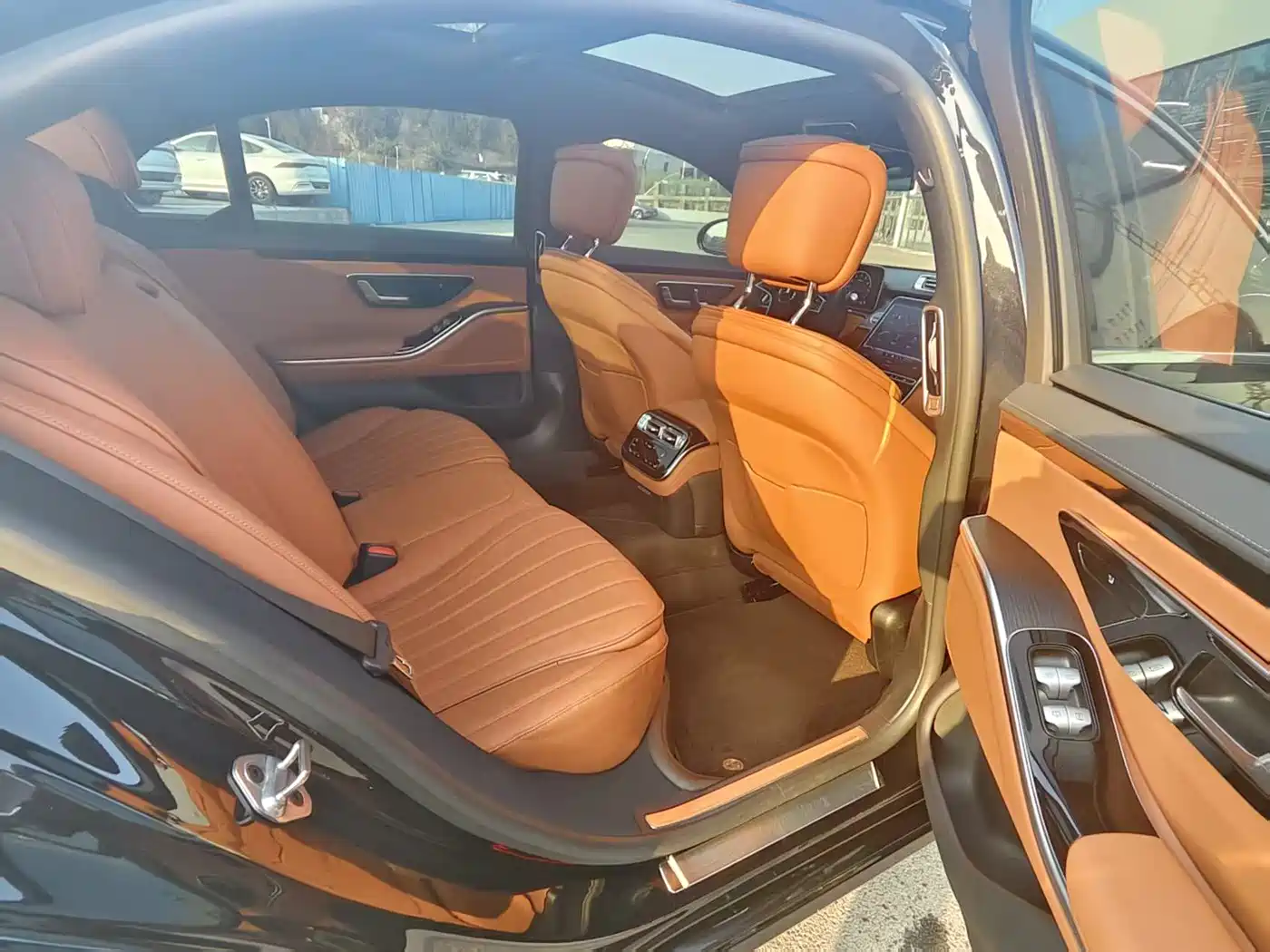 Mercedes-Benz S-Class 2023 Model S 400 L Business Edition фото 8