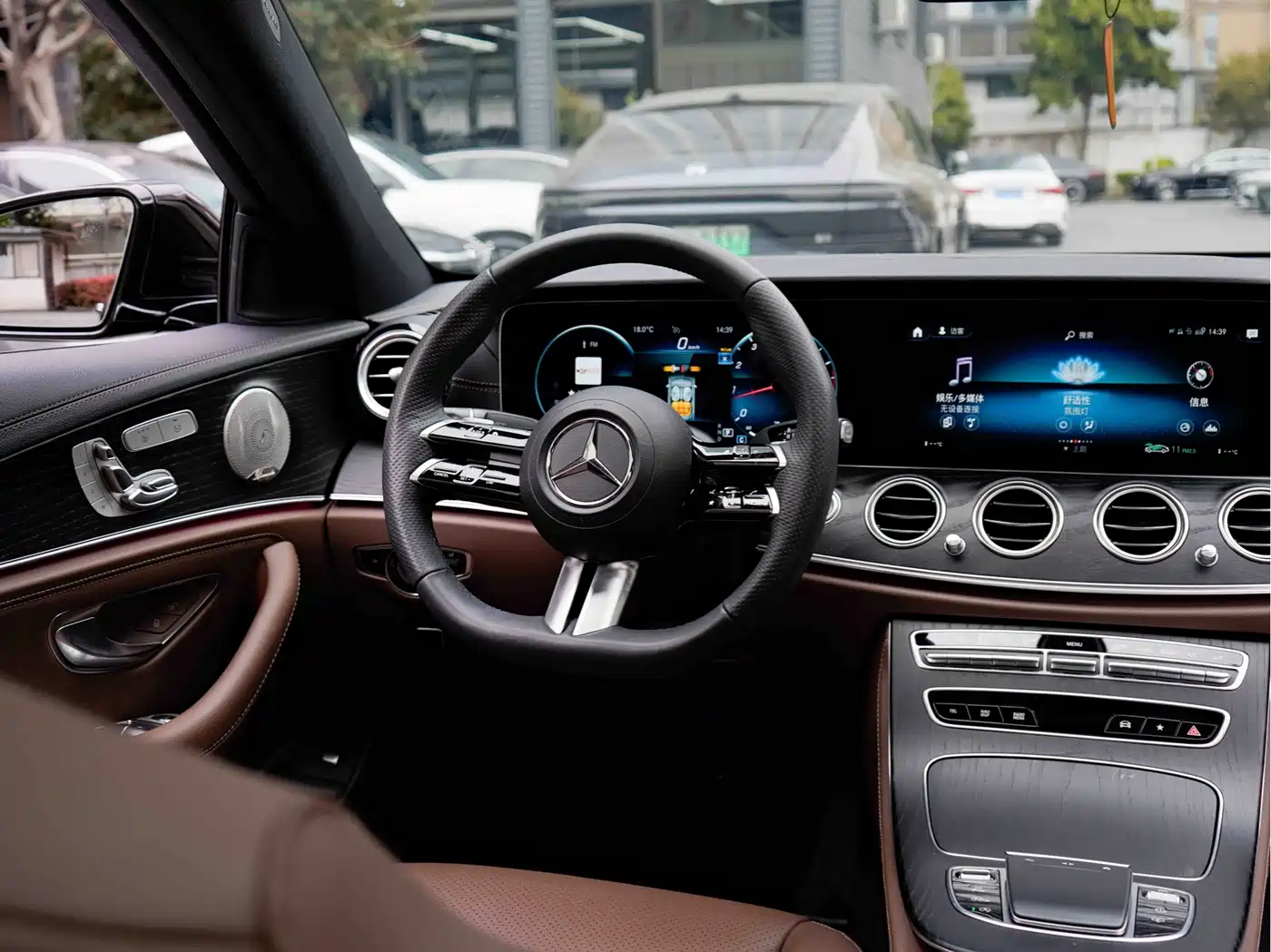 Mercedes-Benz E-Class 2023 E 300 L Sport Luxury фото 20