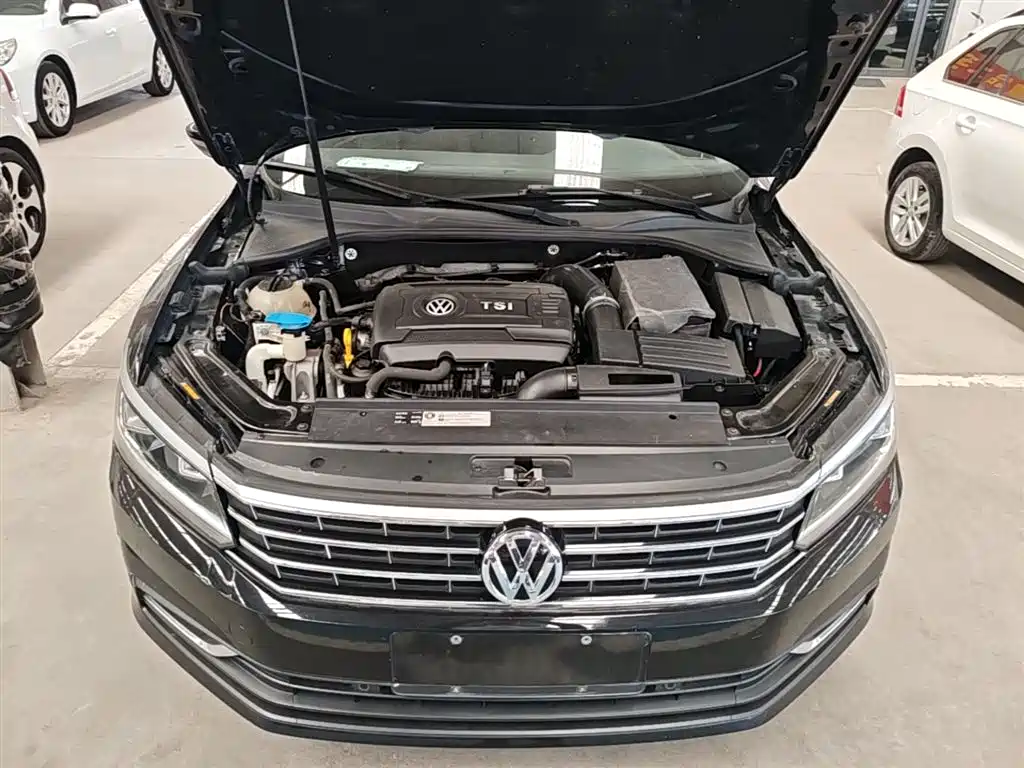 Volkswagen Passat 2017 330TSI DSG Prestige фото 20