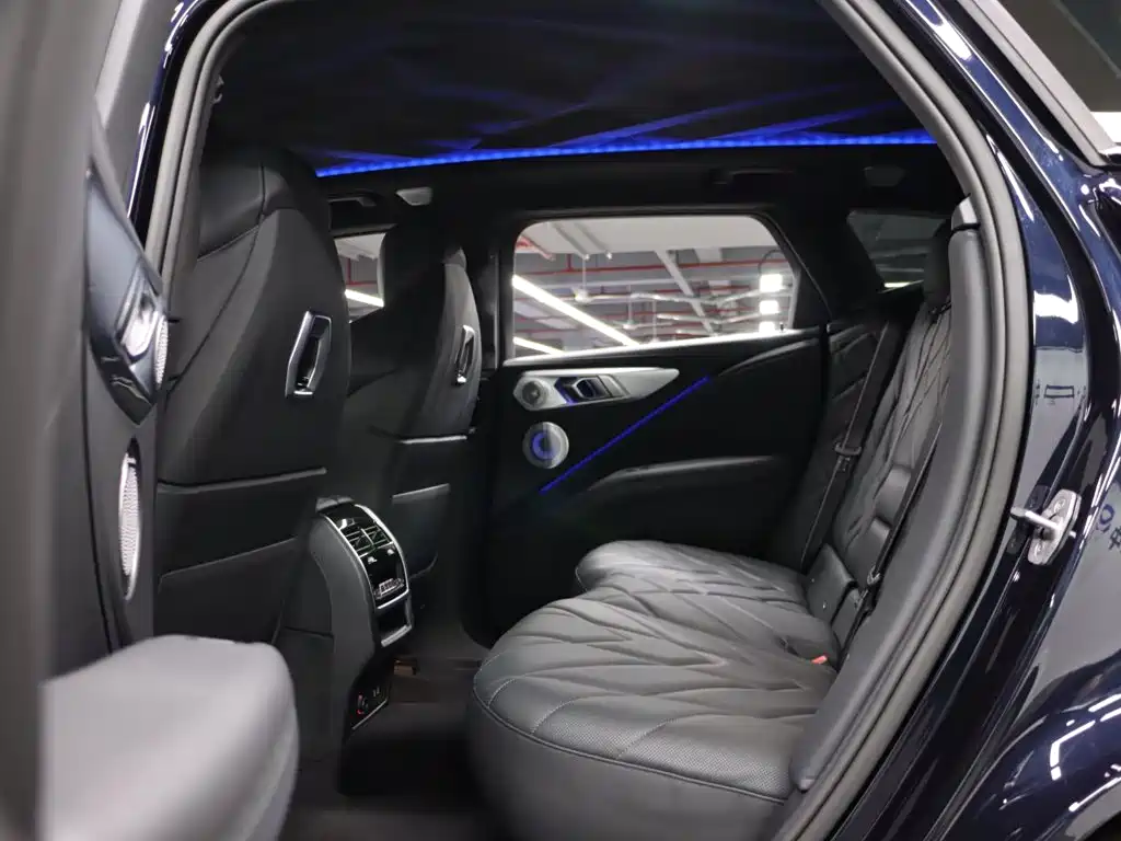 BMW XM 2024 2023 50e