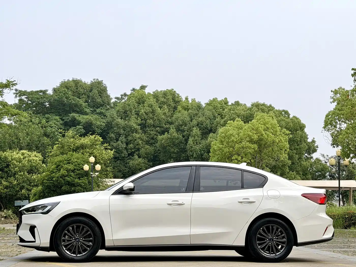 Ford Focus 2023 2022 Sedan EcoBoost 180 Auto Speed Edition