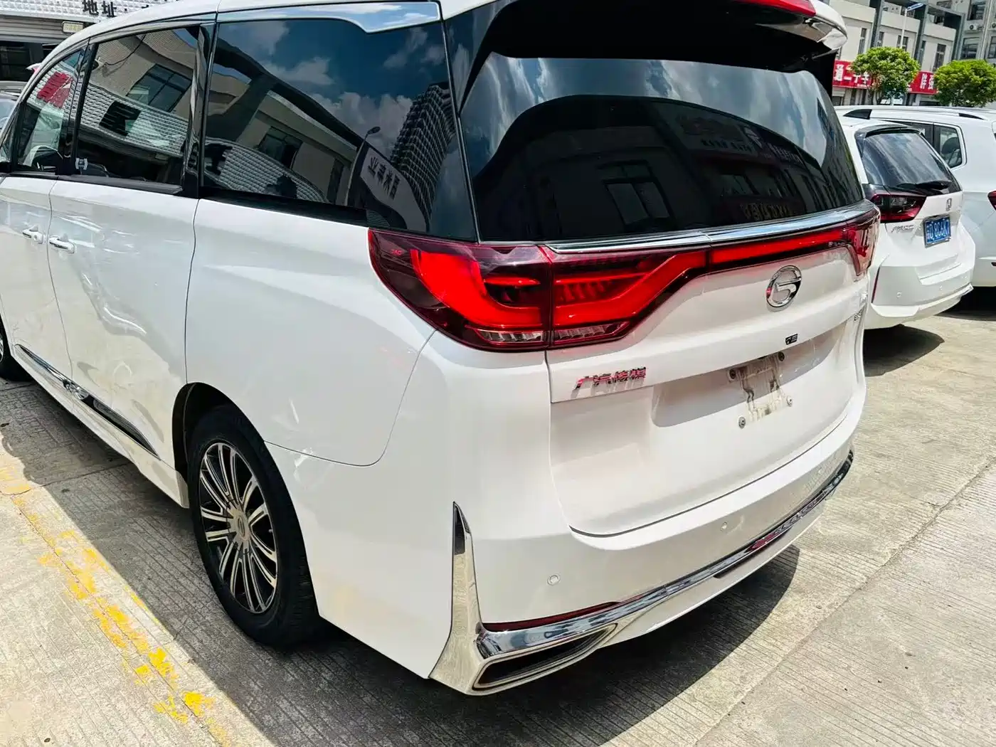 GAC Trumpchi Trumpchi M8 2021 Leading Show Series 390T Ultimate Edition фото 2