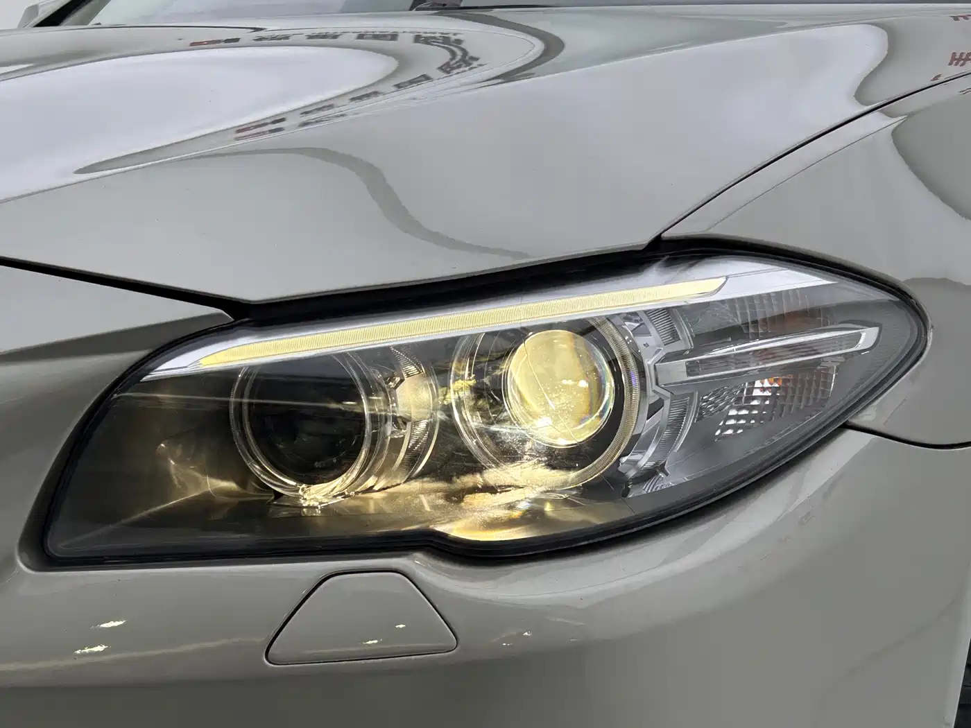 BMW 5 Series (Import) 2014 520i Classic фото 18
