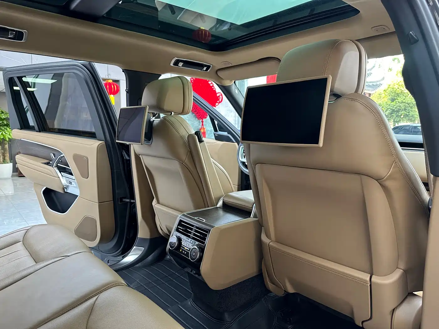LAND ROVER RANGE ROVER