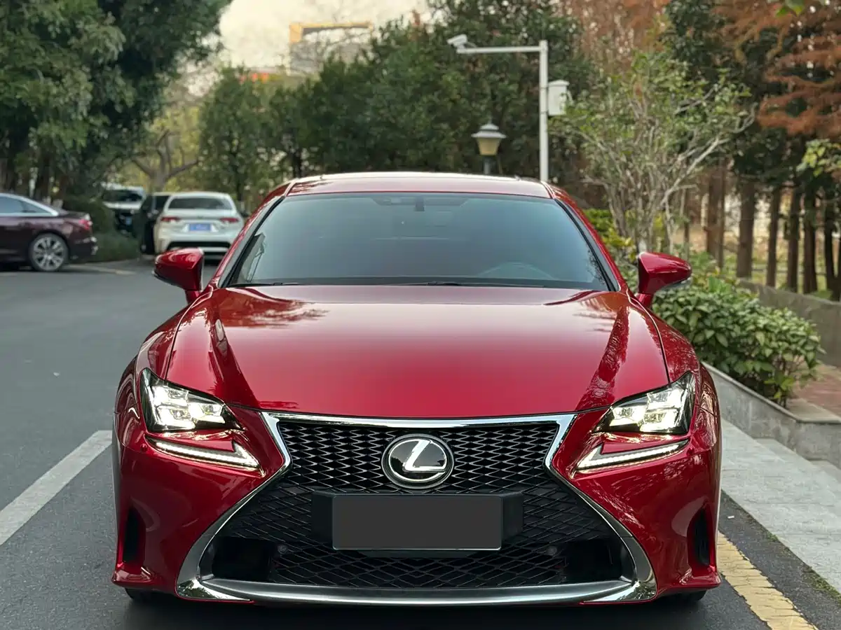 Lexus RC 2018 RC 300 F SPORT Edition фото 2