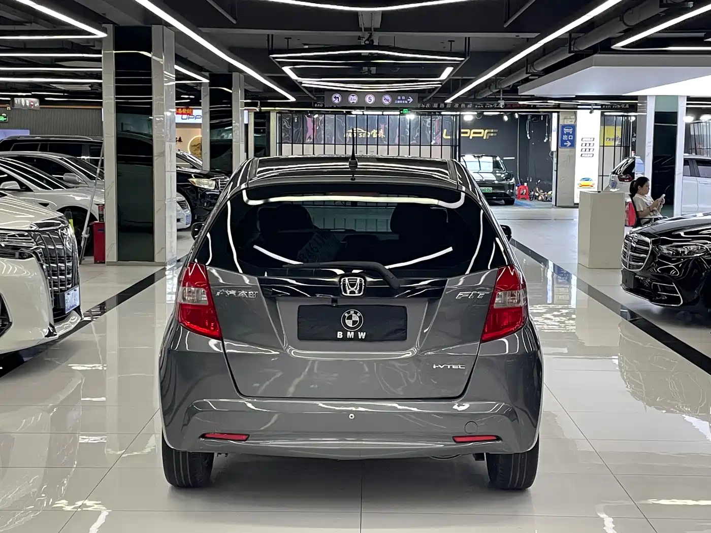 Honda Fit 2011 1.3L Automatic Comfort фото 28