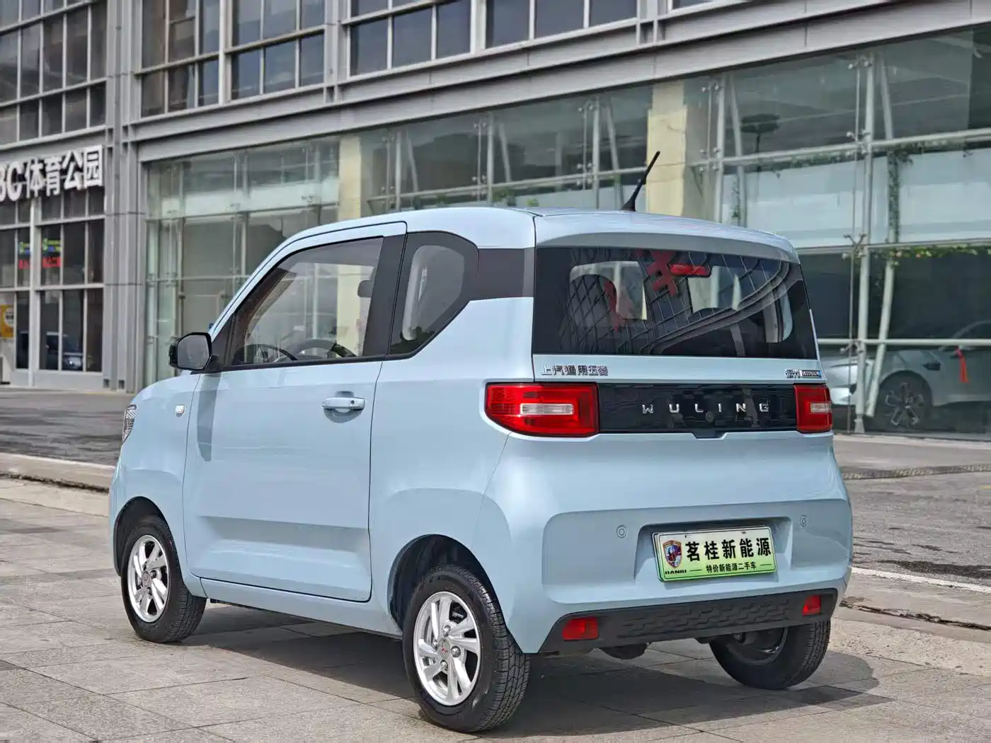 WULING AUTOMOBILE HONGGUANG MINIEV