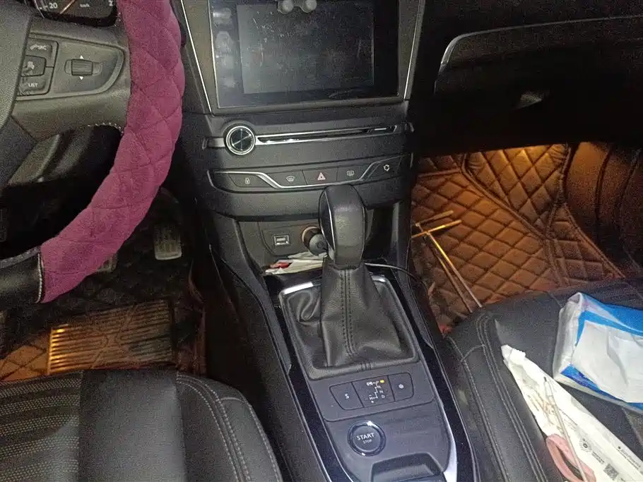 Peugeot 408 2014 1.6T Automatic Premium Edition фото 16