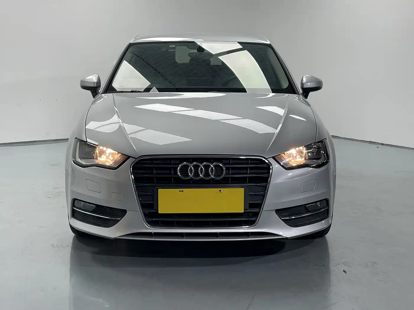 Audi A3 2014 Sportback 35 TFSI Automatic Progressive фото 2