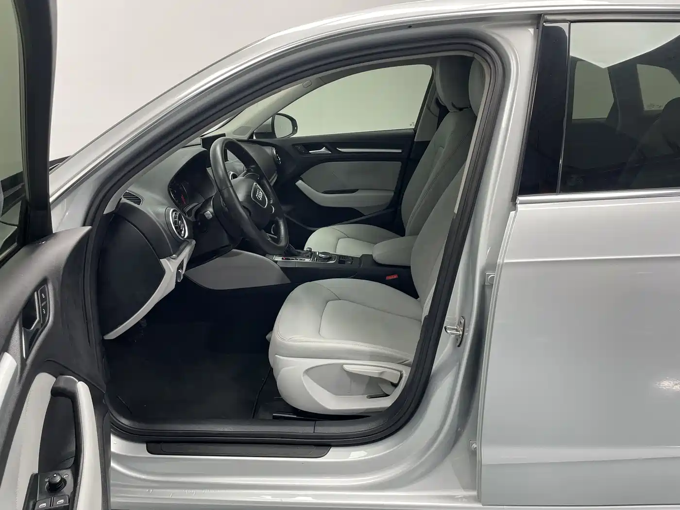 Audi A3 2014 Sportback 35 TFSI Automatic Progressive фото 9