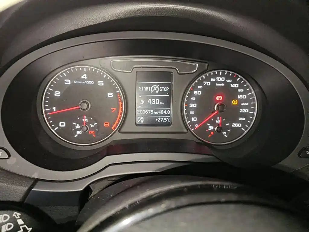 Фото 4 - Audi Q3