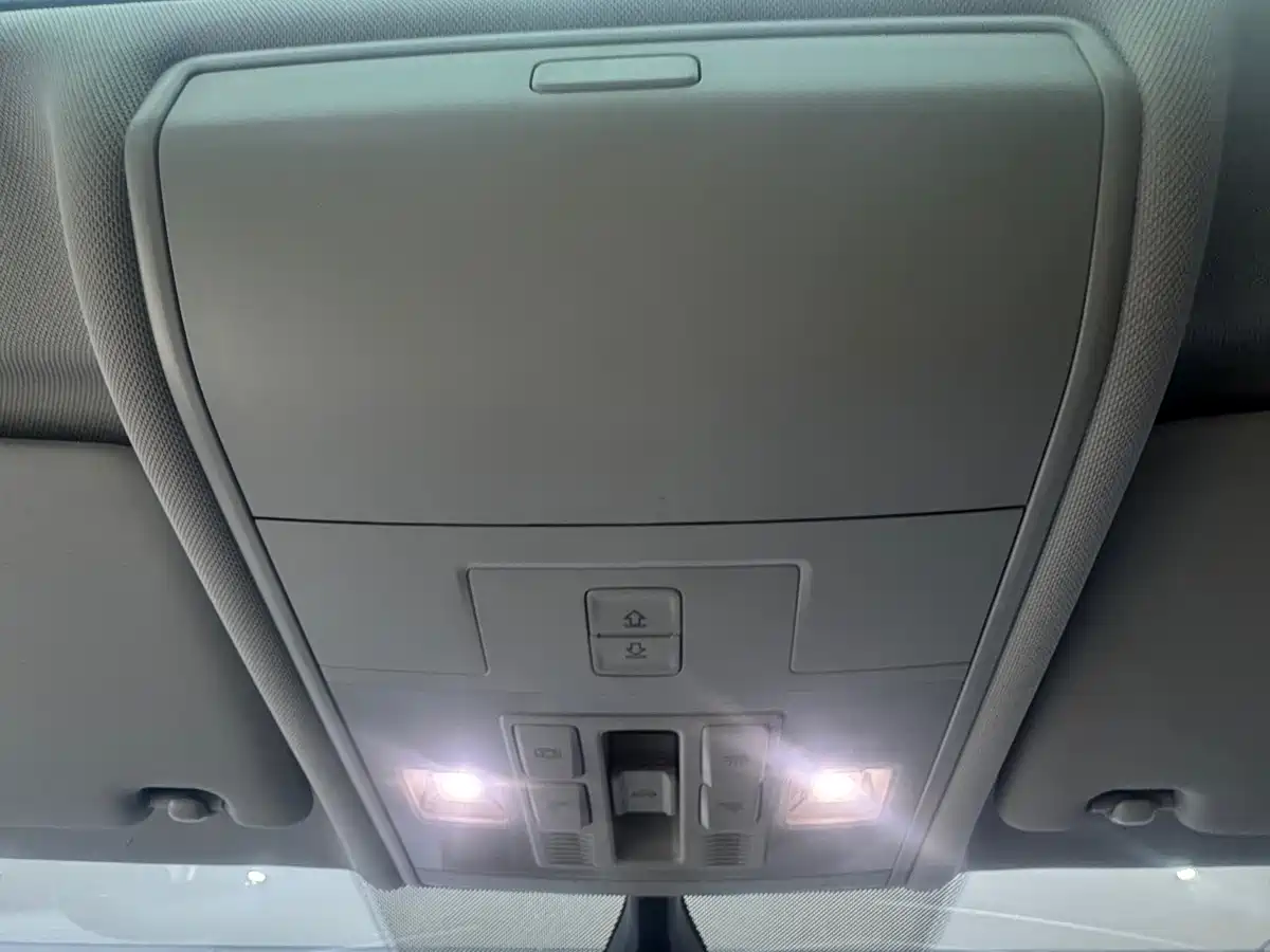 Volkswagen Tiguan L 2023 280TSI 2WD Trend Limited Edition фото 21