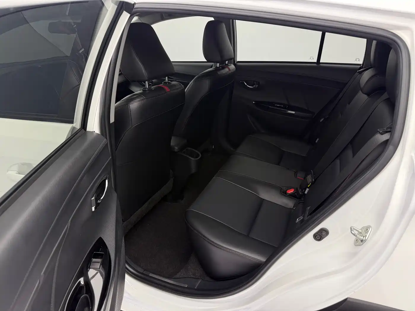 Toyota Yaris, миниатюра 13