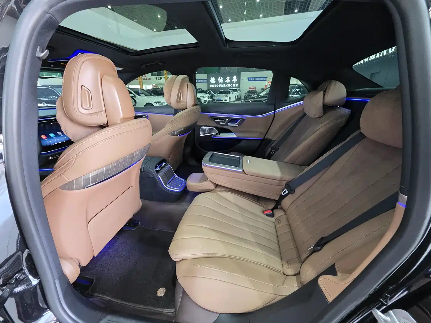 Mercedes-Benz E-Class 2025 E 300 L Luxury фото 13