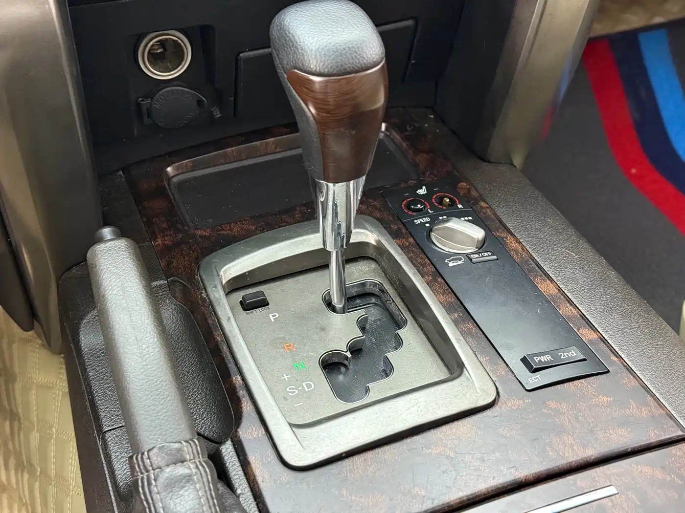 Toyota Land Cruiser 2007 4.7L Automatic VX-R фото 21