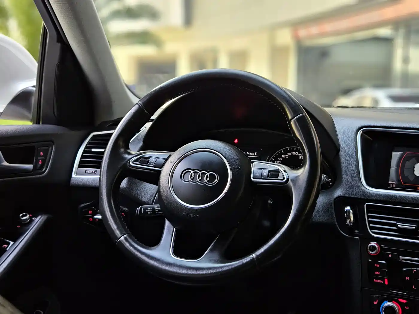 Audi Q5 2013 40 TFSI Technology фото 13