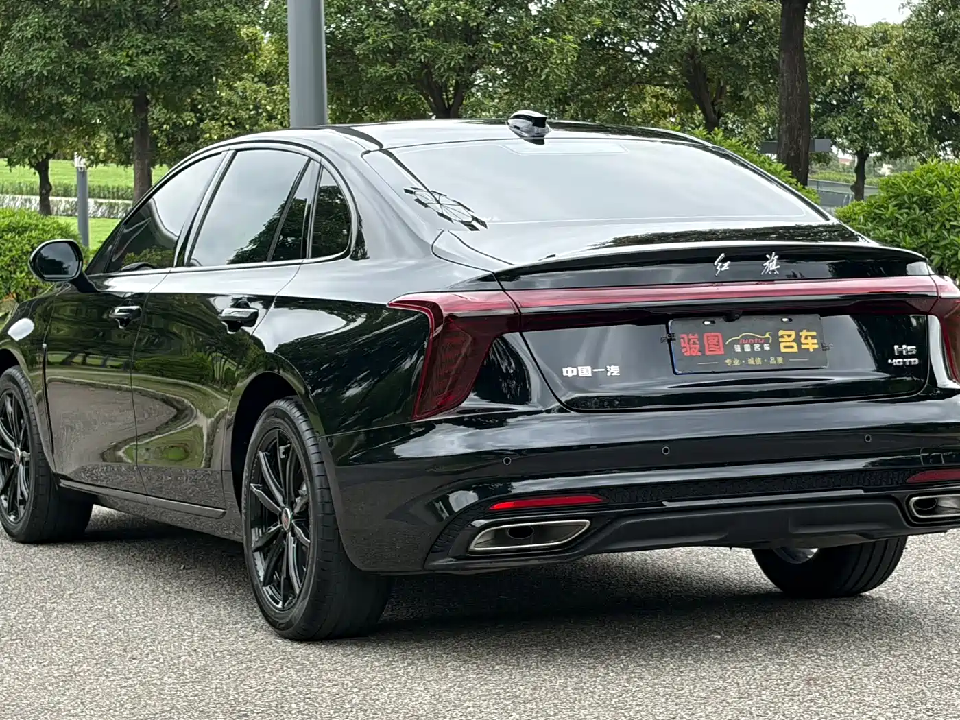 Hongqi H5 2025 2.0T Automatic Mystic Shadow 2 Million Edition фото 6