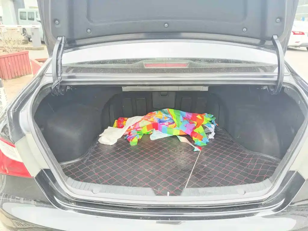 Фото 5 - Hyundai Sonata