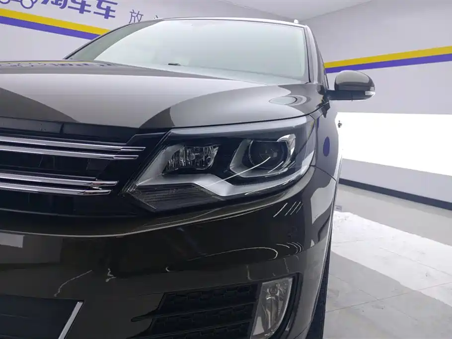 Volkswagen Tiguan 2015 1.8TSI Automatic 4WD Highline фото 5