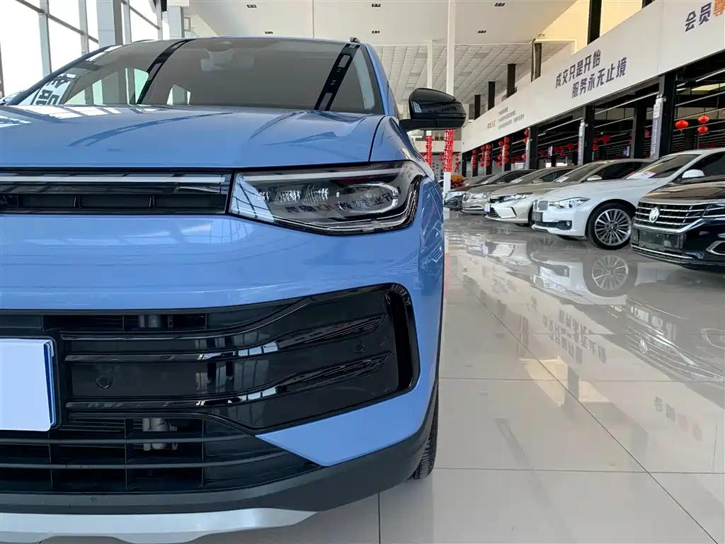 Volkswagen Tharu 2025 New Edge 300TSI Enjoyment Edition фото 14