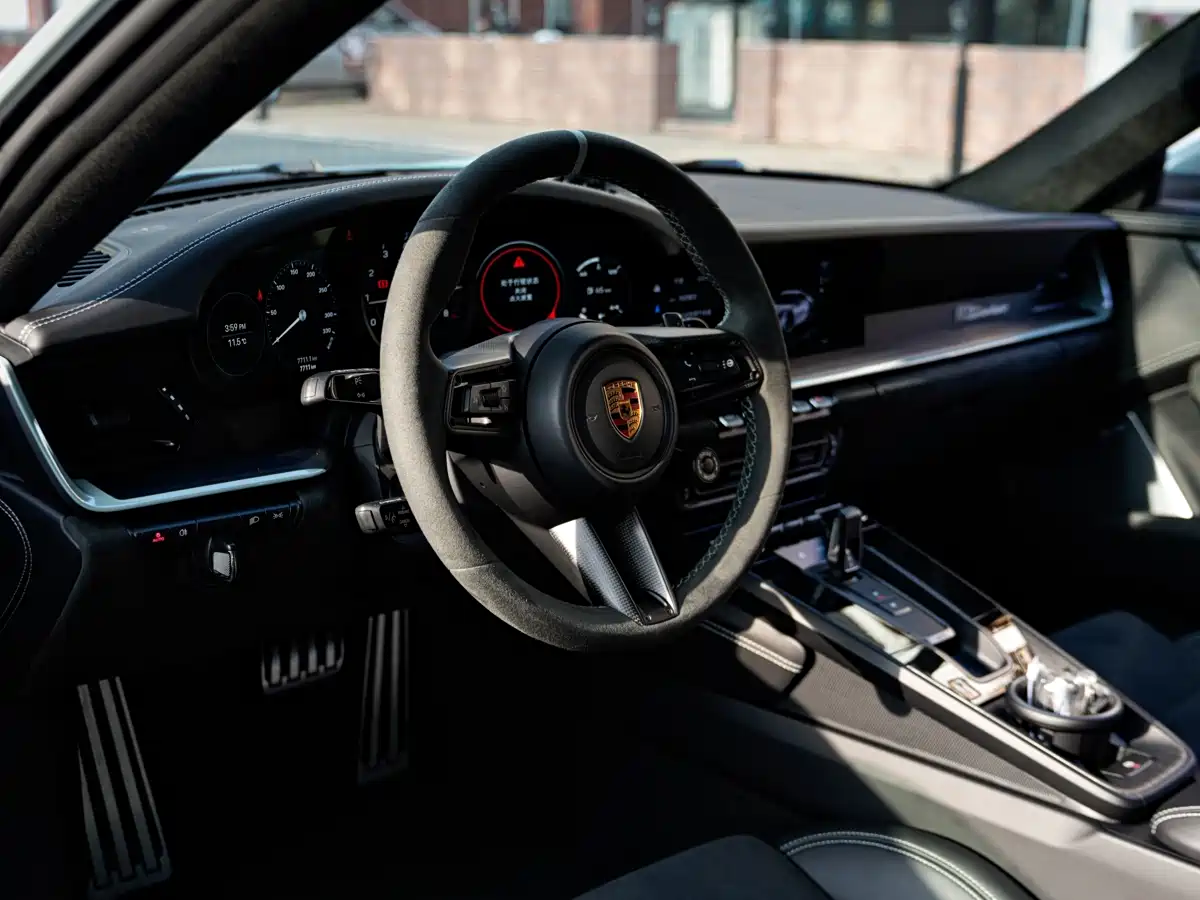 Porsche 911 2023 Dakar 3.0T фото 11