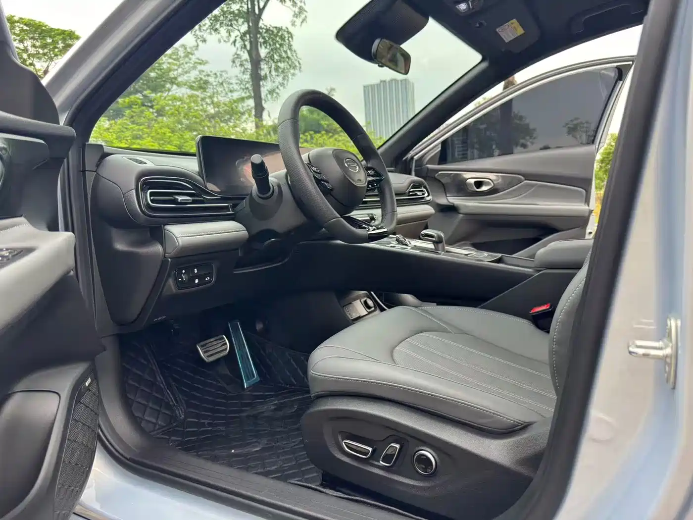 GAC TRUMPCHI SHADOW LEOPARD