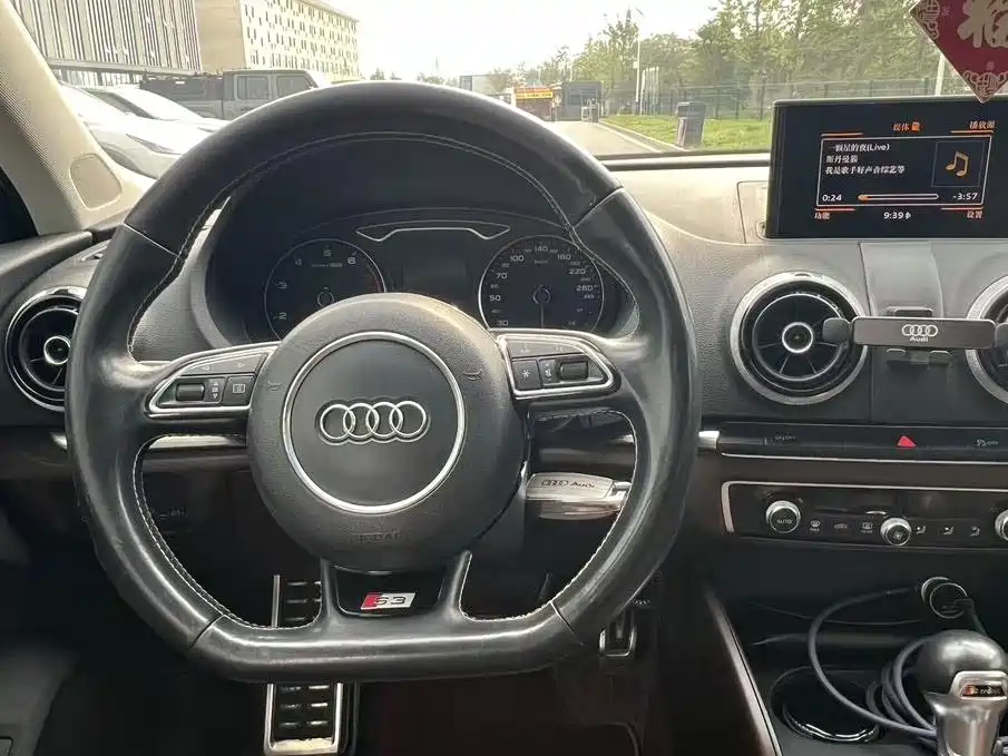 Audi A3 (Import) 2014 Sportback 40 TFSI S line Comfort фото 8