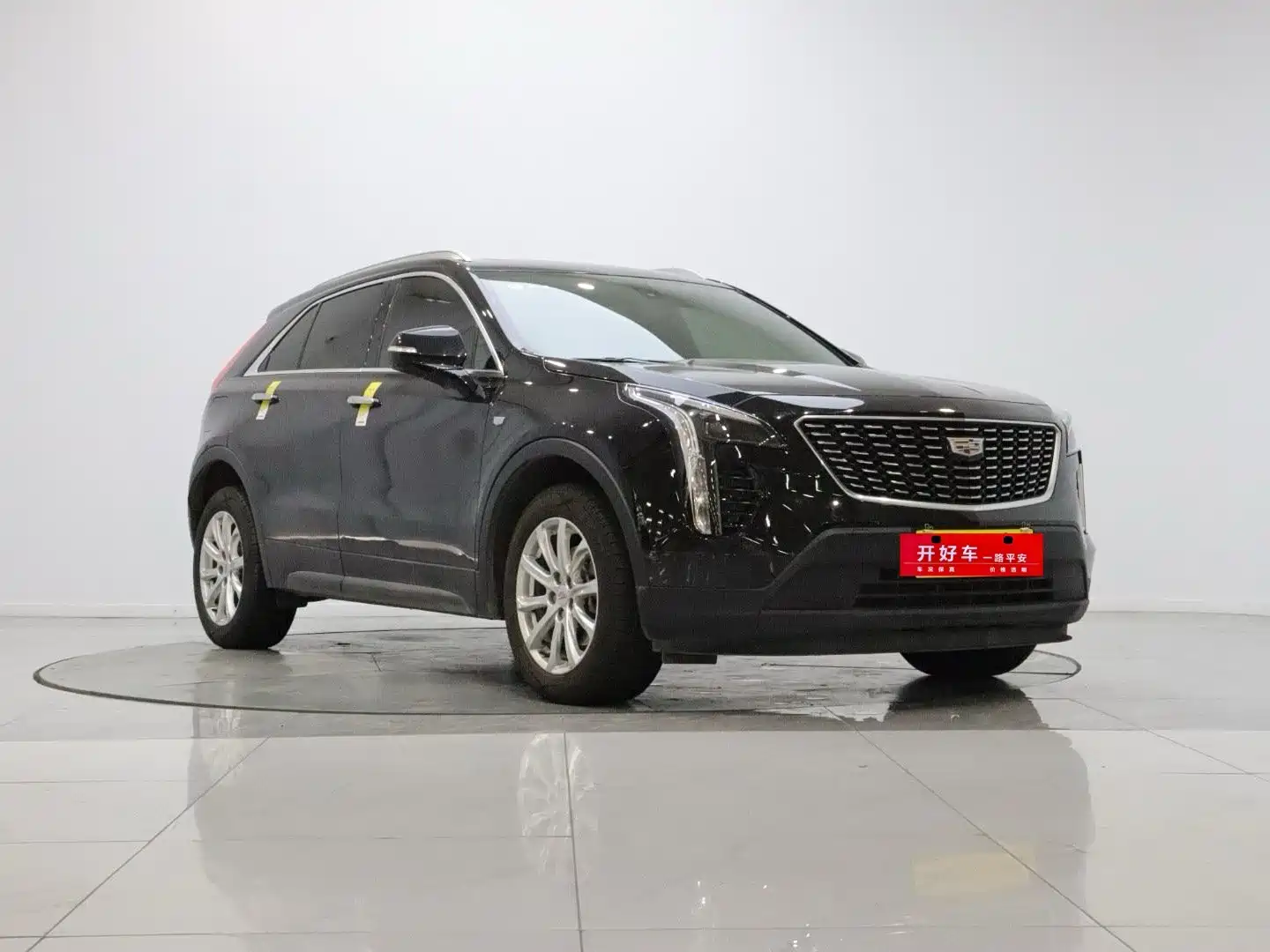 Фото 3 - Cadillac XT4