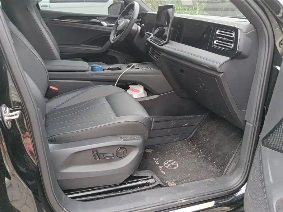 Volkswagen Tiguan L 2024 PRO 330TSI 2WD R-Line Smart Edition фото 8