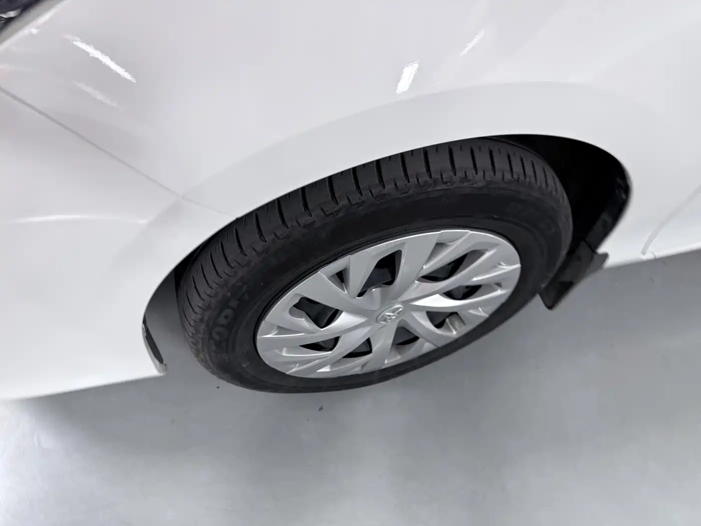 Toyota Vios FS 2021 1.5L CVT Fengchi Edition фото 5