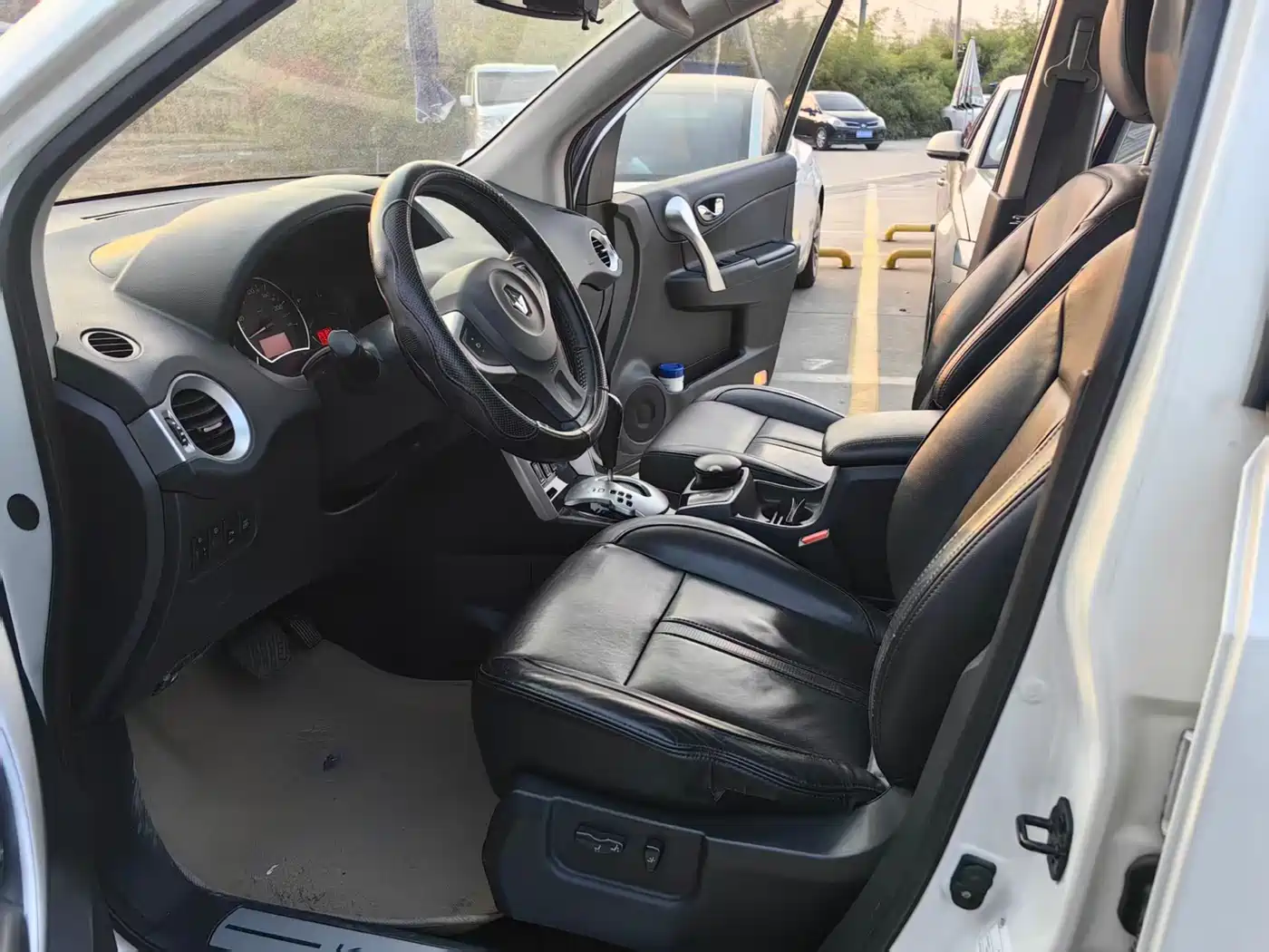 Renault Koleos (Import) 2011 2012 2.5L 4WD Luxury Navigation Edition