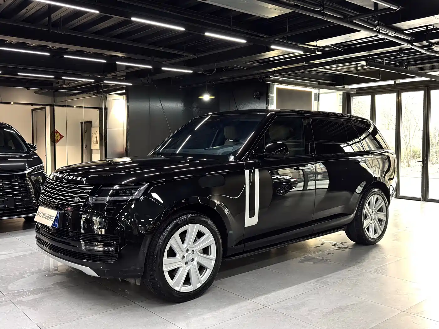 Land Rover Range Rover 2024 3.0 L6 400PS Genesis Extended