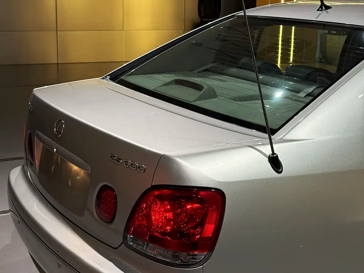 Lexus GS 2004 Model 300 фото 12