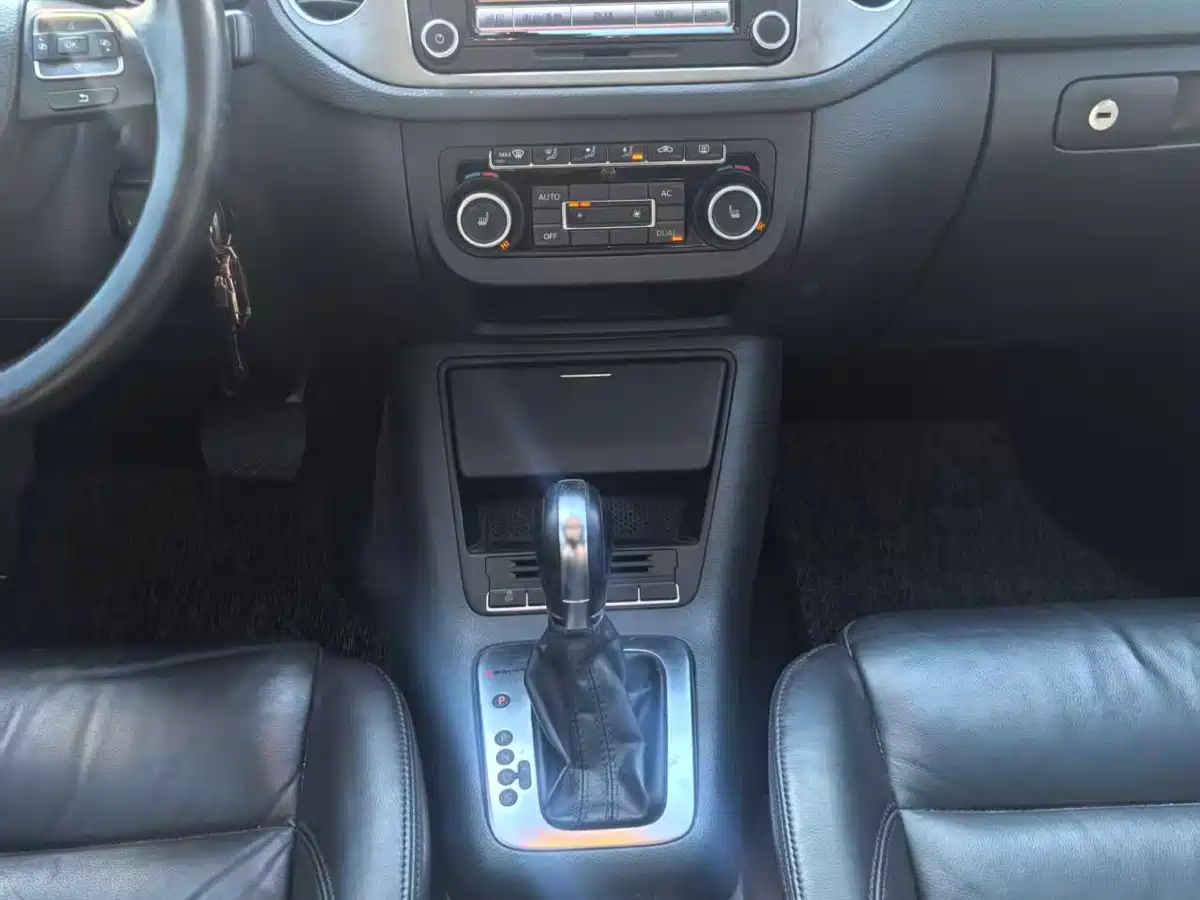 Volkswagen Tiguan фото 17