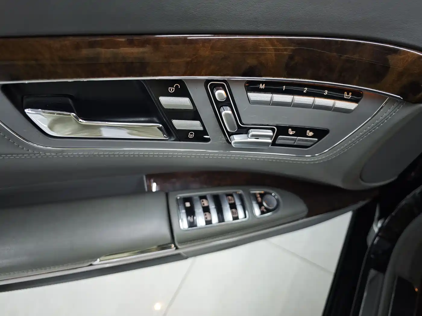 Mercedes-Benz S-Class 2008 Model S 600 L фото 12