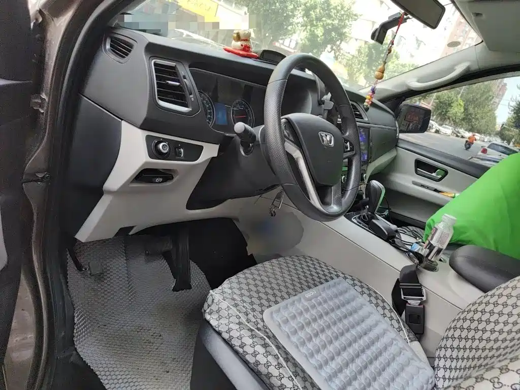 Huasong 7 2018 2015 2.0T Automatic Comfort
