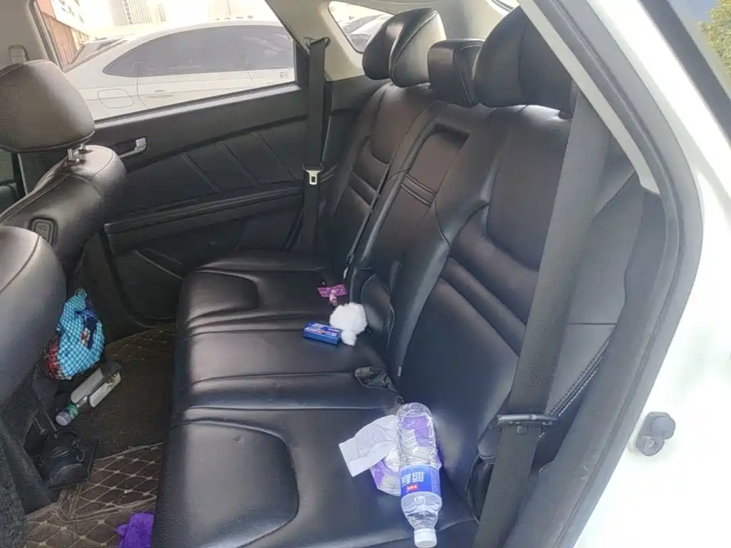 Luxgen U6 SUV 2016 2015 1.8T Innovation Upgrade