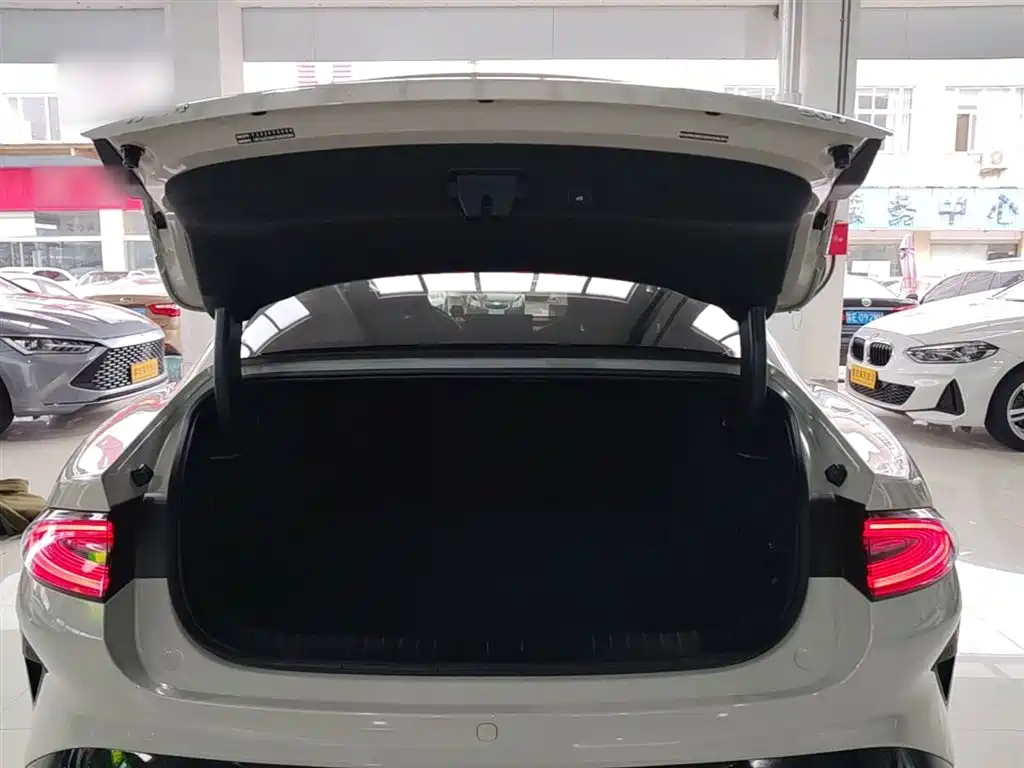 Xiaomi Auto Xiaomi SU7 2024 RWD Ultra Long Range Advanced Smart Driving Pro Edition фото 19