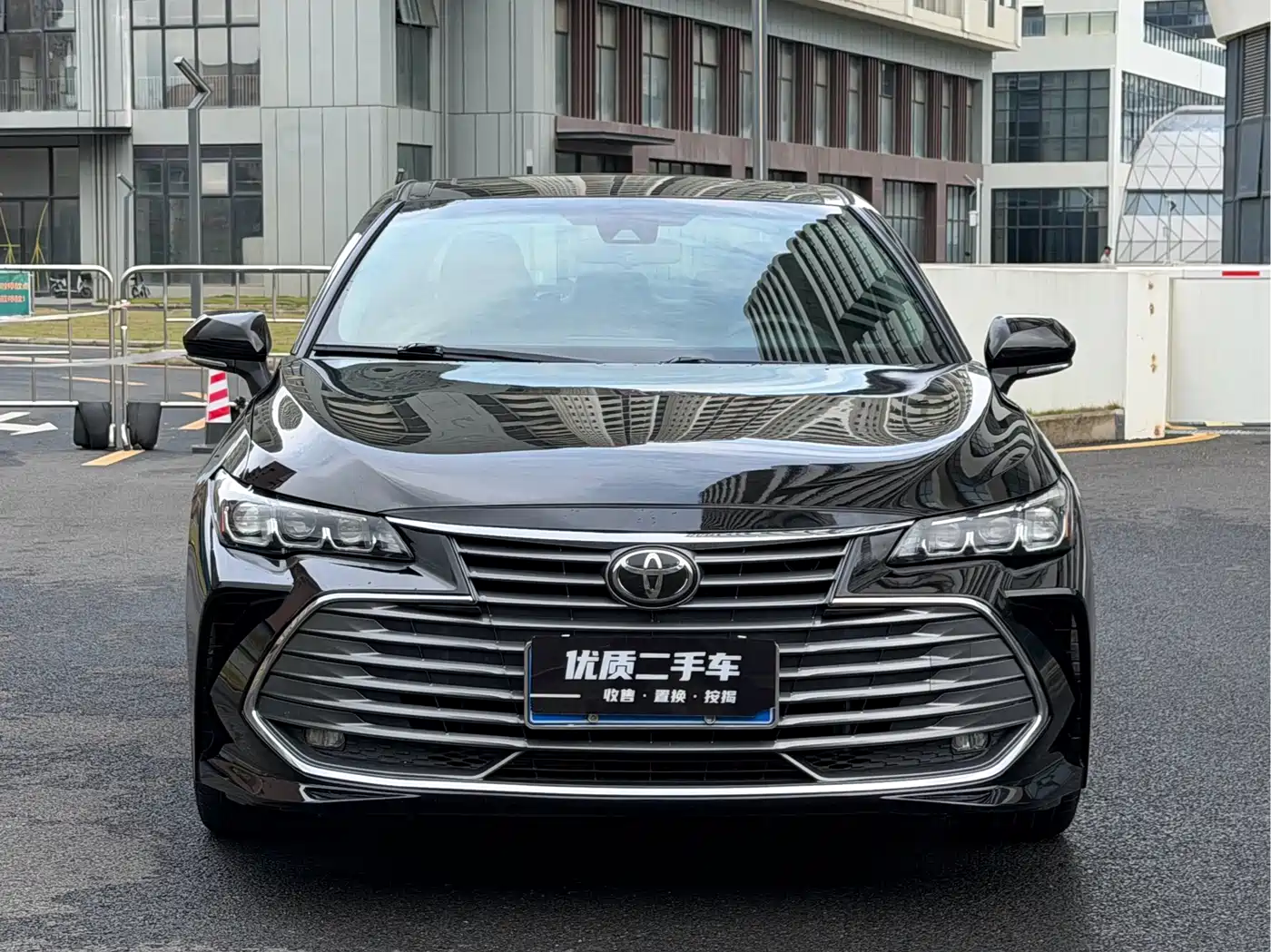 Toyota Avalon 2019 2.0L Progressive Edition (China VI) фото 2