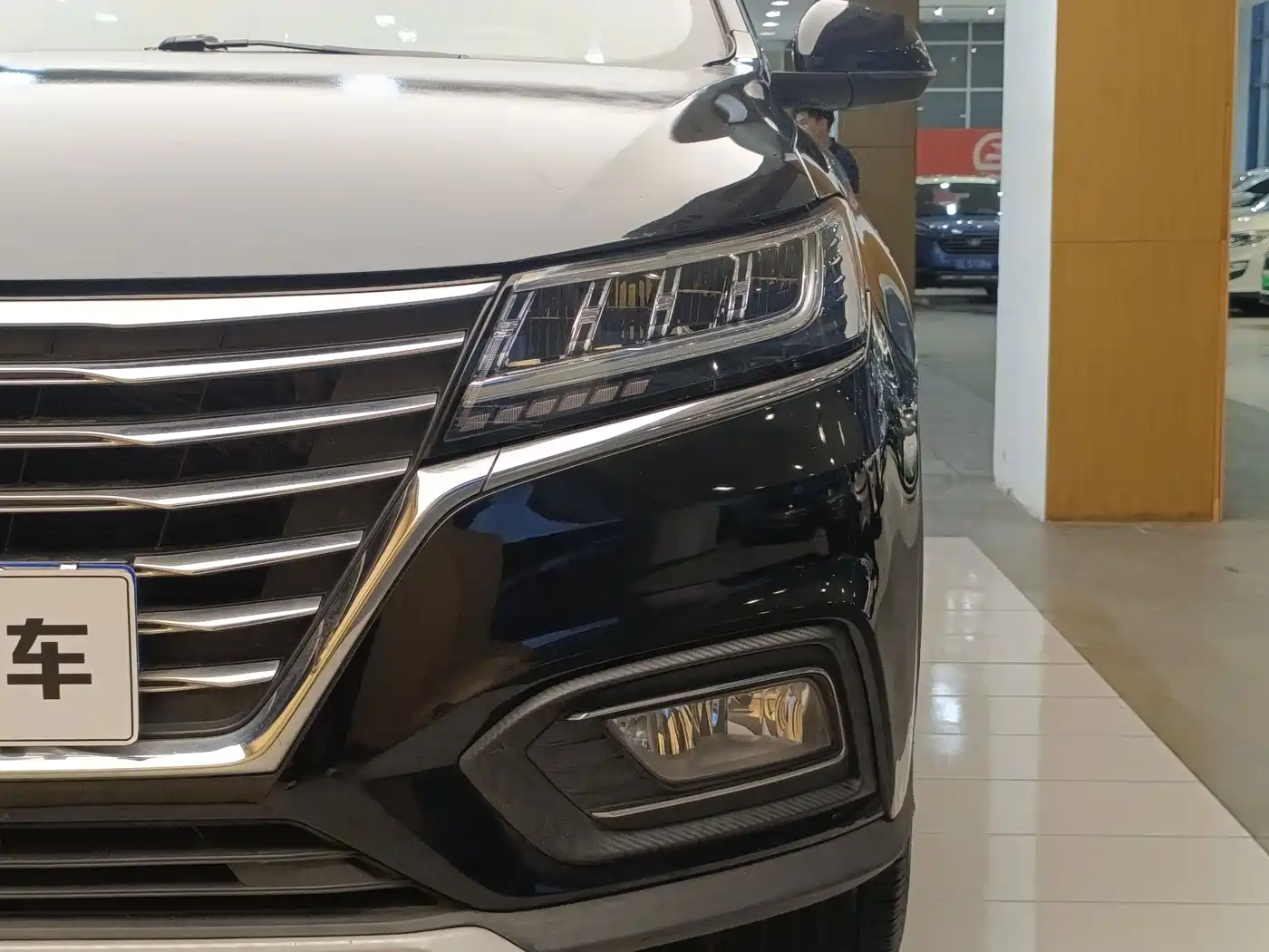 Фото 2 - Roewe RX5