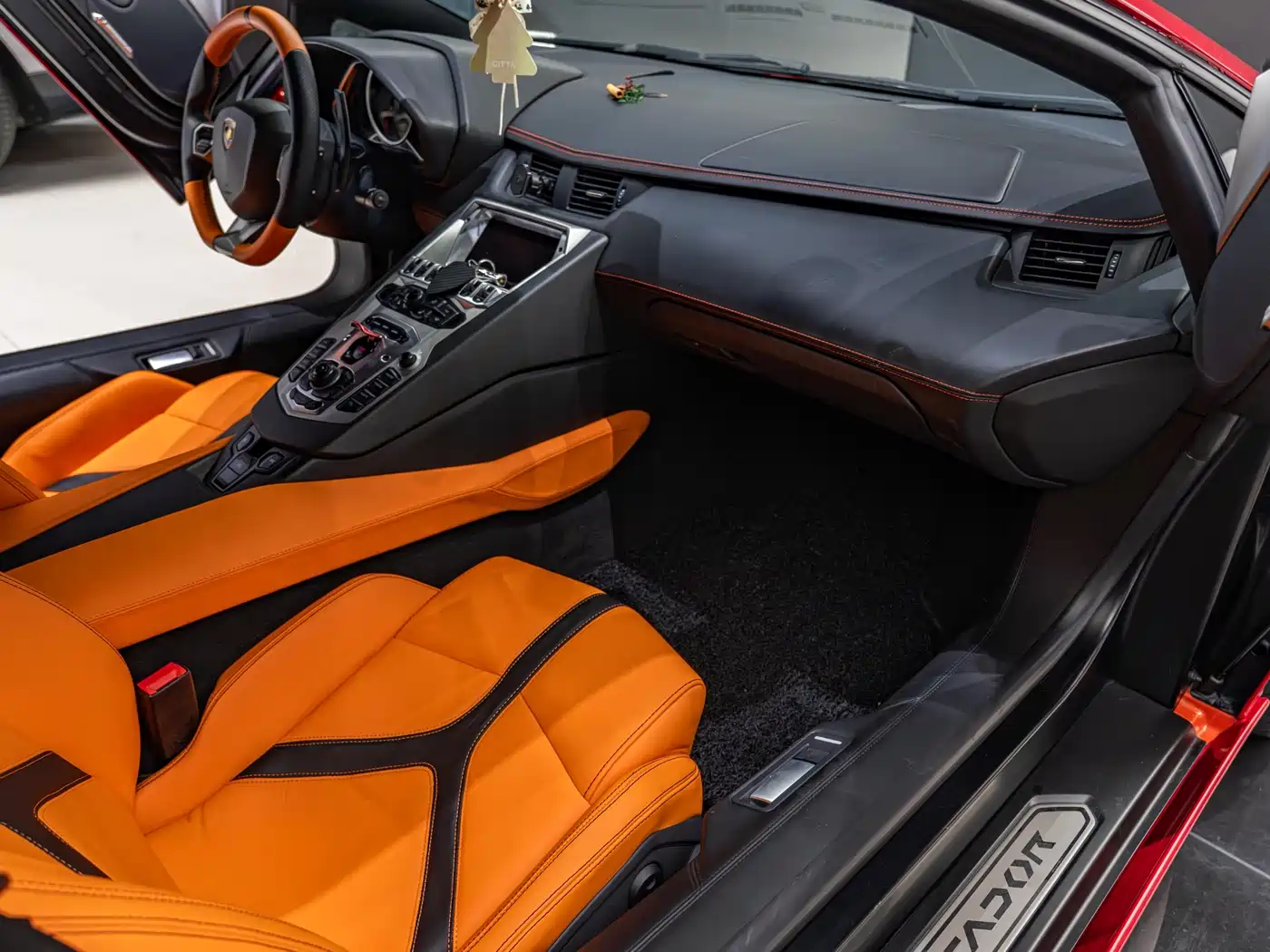 Lamborghini Aventador 2013 2011 LP 700-4