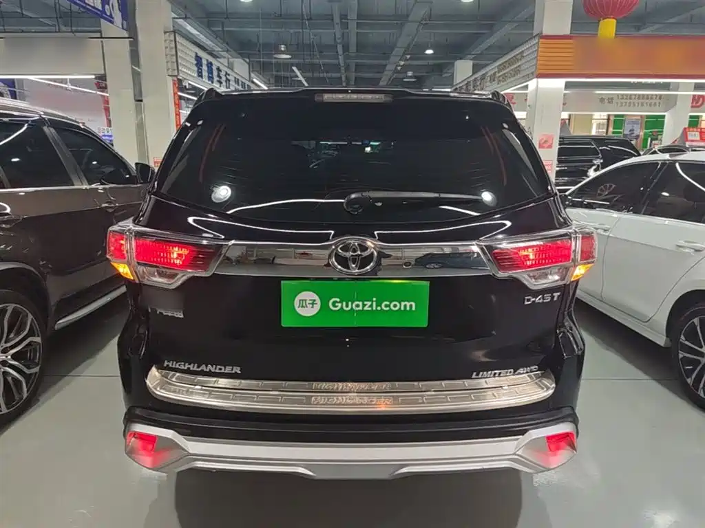 Toyota Highlander 2015 2.0T AWD Ultimate Edition 7-seater фото 6