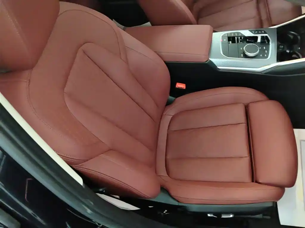 BMW 3 Series 2025 330Li M Sport Night Edition фото 25