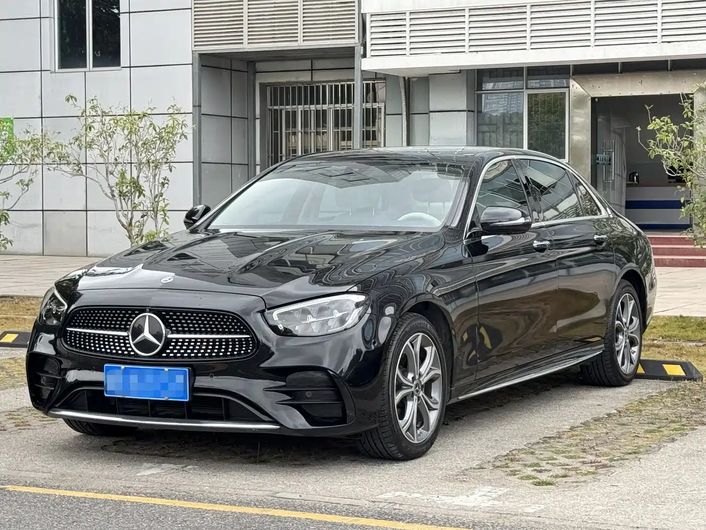 Mercedes-Benz E-Class 2022 E 300 L Sport Fashion