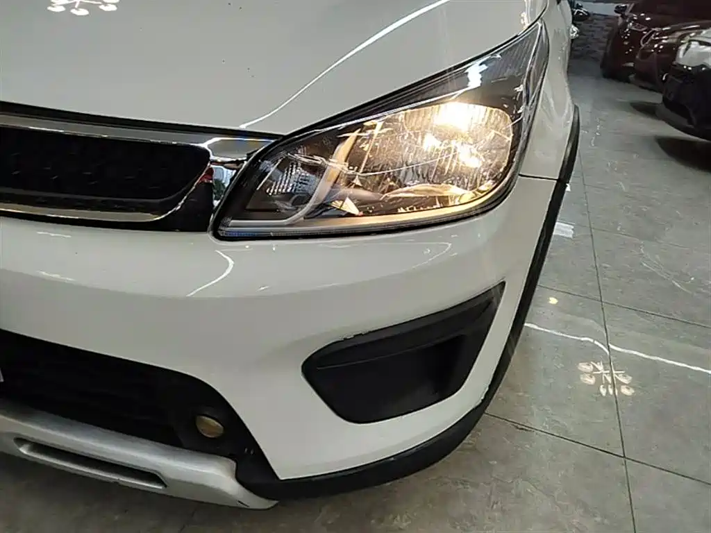 Kia KX CROSS 2017 1.4L AT GLS фото 18