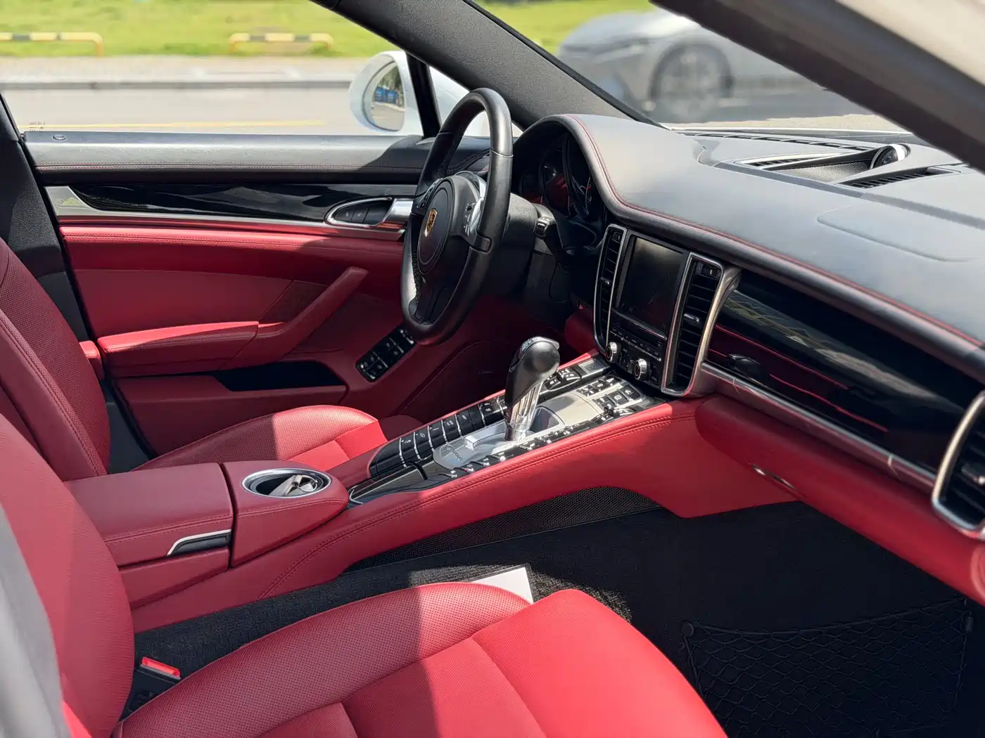 Porsche Panamera 2016 Panamera Edition 3.0T фото 13