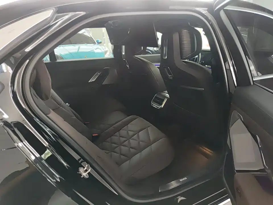 BMW 7 Series 2023 2023 Model 740Li Leading Luxury Package