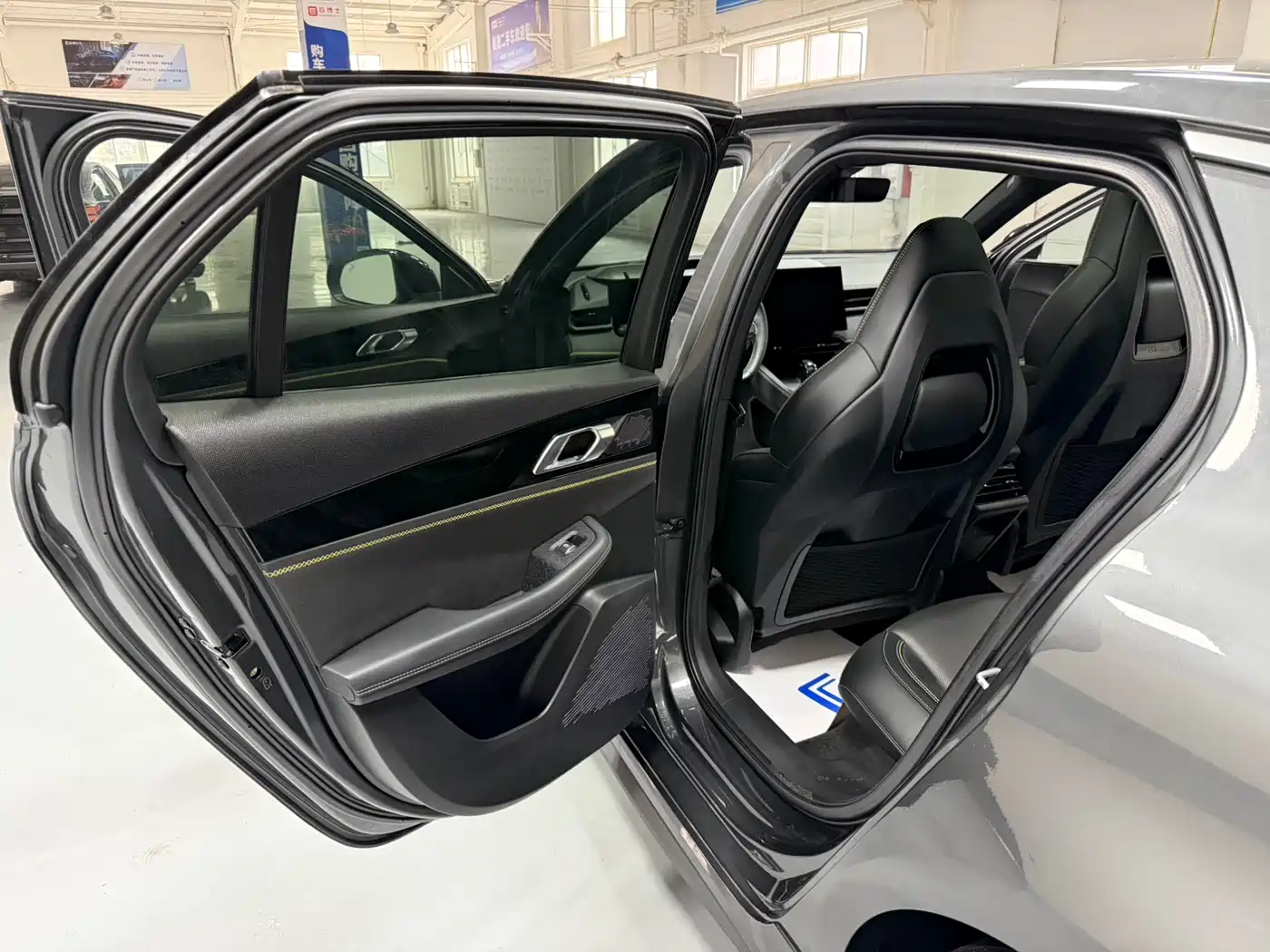 LYNK 03